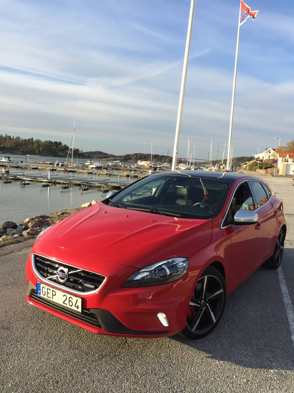 Volvo V40 D4 R-DESIGN