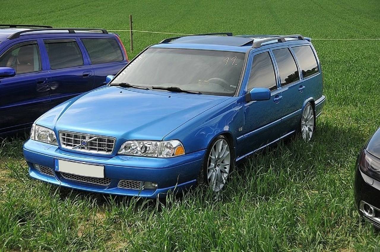 Volvo V70R AWD "Laserblå" (1999) .