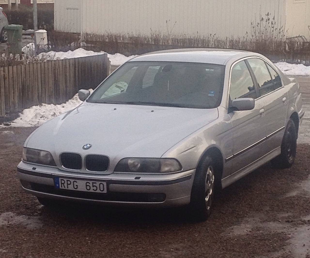 BMW 523I LIM MJ00