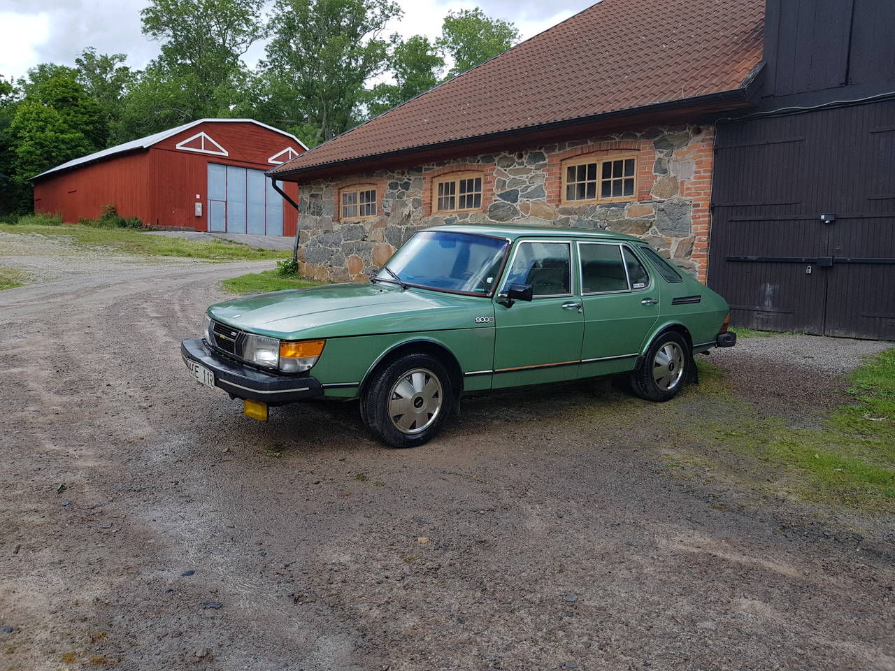 Saab 900 GLE
