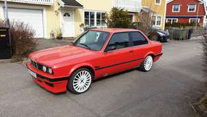 BMW E30 318