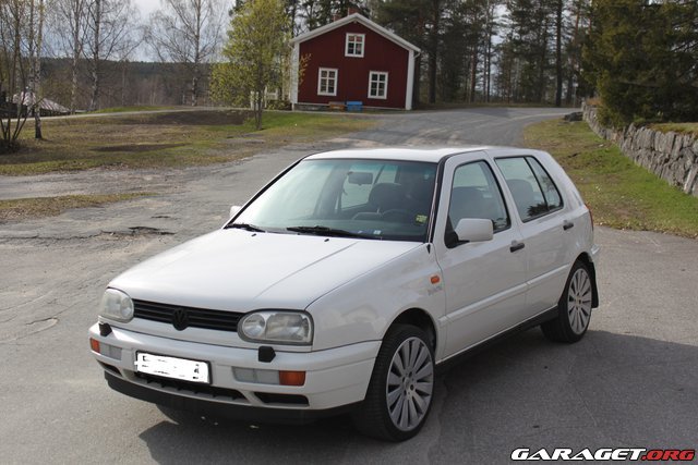 Volkswagen VW GOLF GL 1,8 I (1996) - Garaget