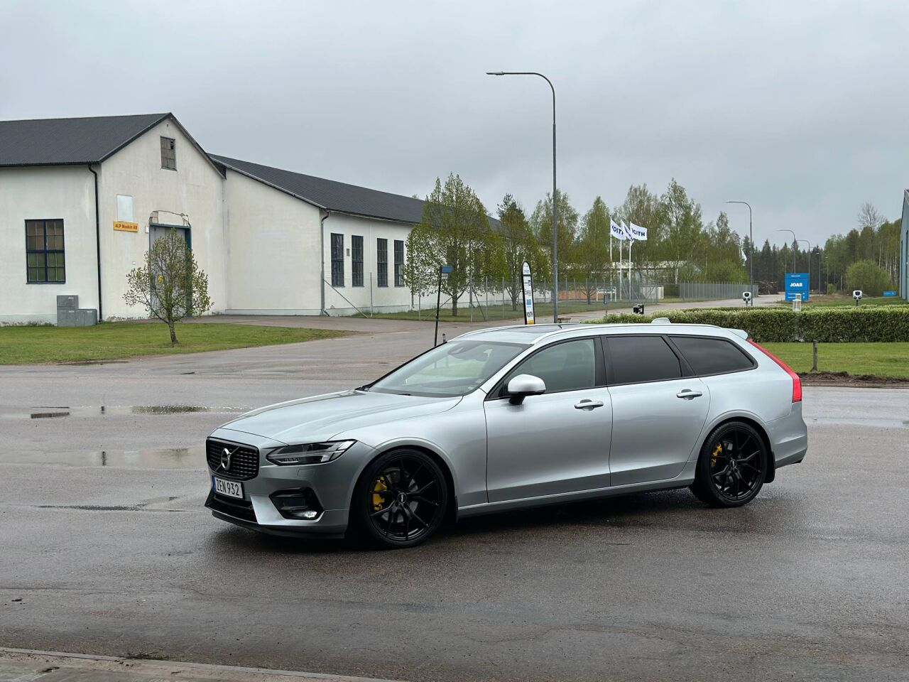 Volvo V90