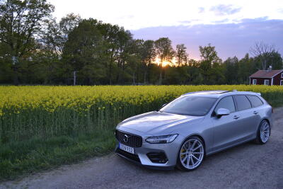Volvo V90