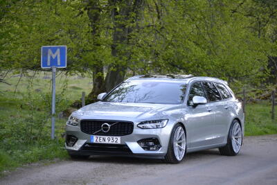 Volvo V90