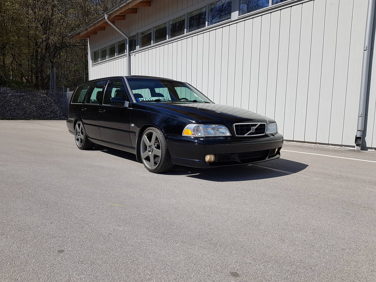 Volvo V70 R