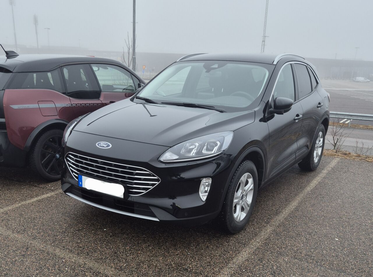 Ford Kuga 2,5 Hybrid AWD
