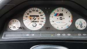 BMW 320 (2,5)