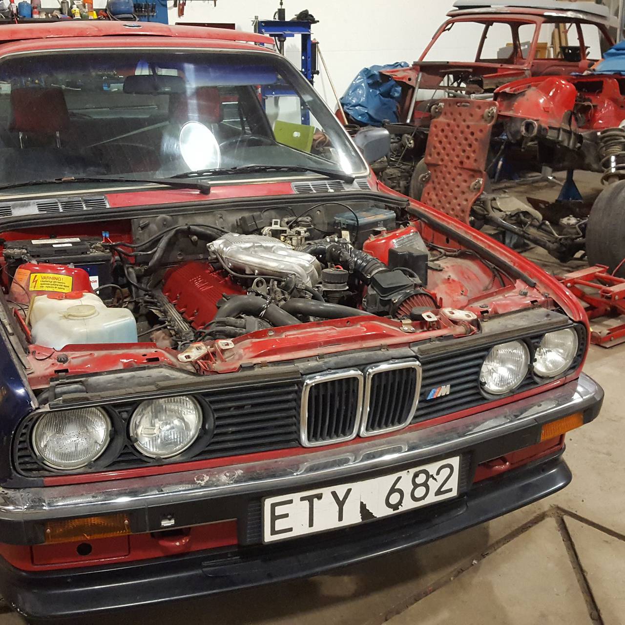 BMW e30