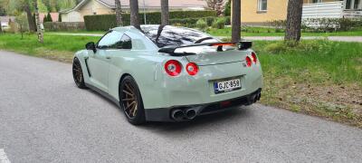 Nissan GT-R