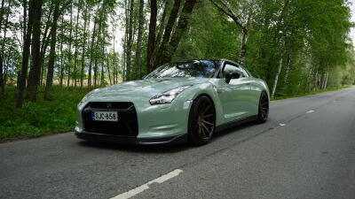 Nissan GT-R