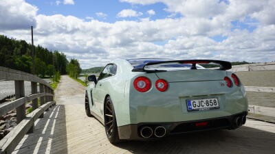 Nissan GT-R