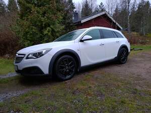 Opel Insignia 2.0 CDTi Coutry Tourer