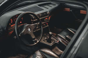 BMW E32 735i