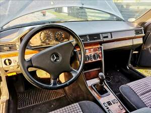 Mercedes W124 300tdt