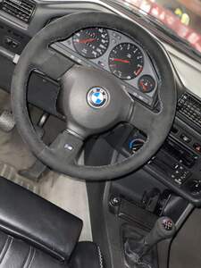 BMW E30 340i touring