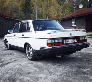 Volvo 240GLE