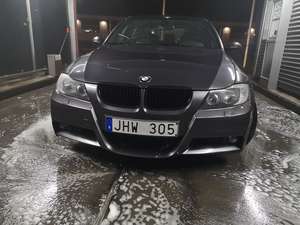 BMW 320D M sport deluxe edition