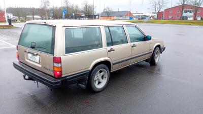 Volvo 745 GLE