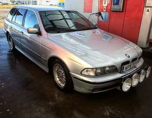 BMW 525