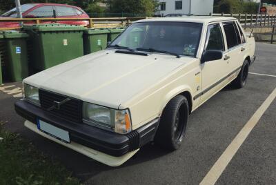Volvo 744 GL