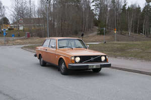 Volvo 242-1111111 B