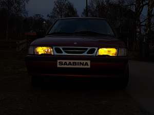 Saab 9-3 2.0I 5D RED and B
