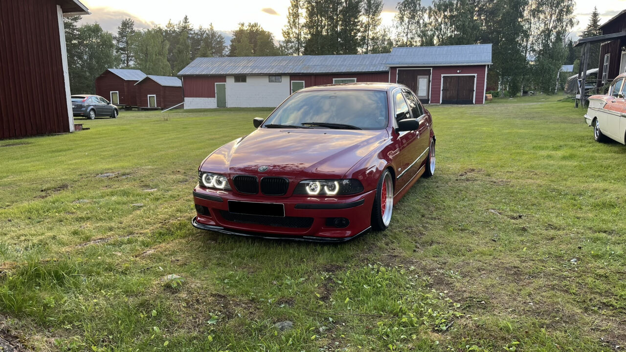 BMW e39 528i turbo