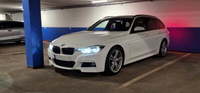 BMW 330i