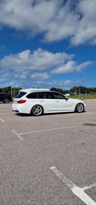 BMW 330i