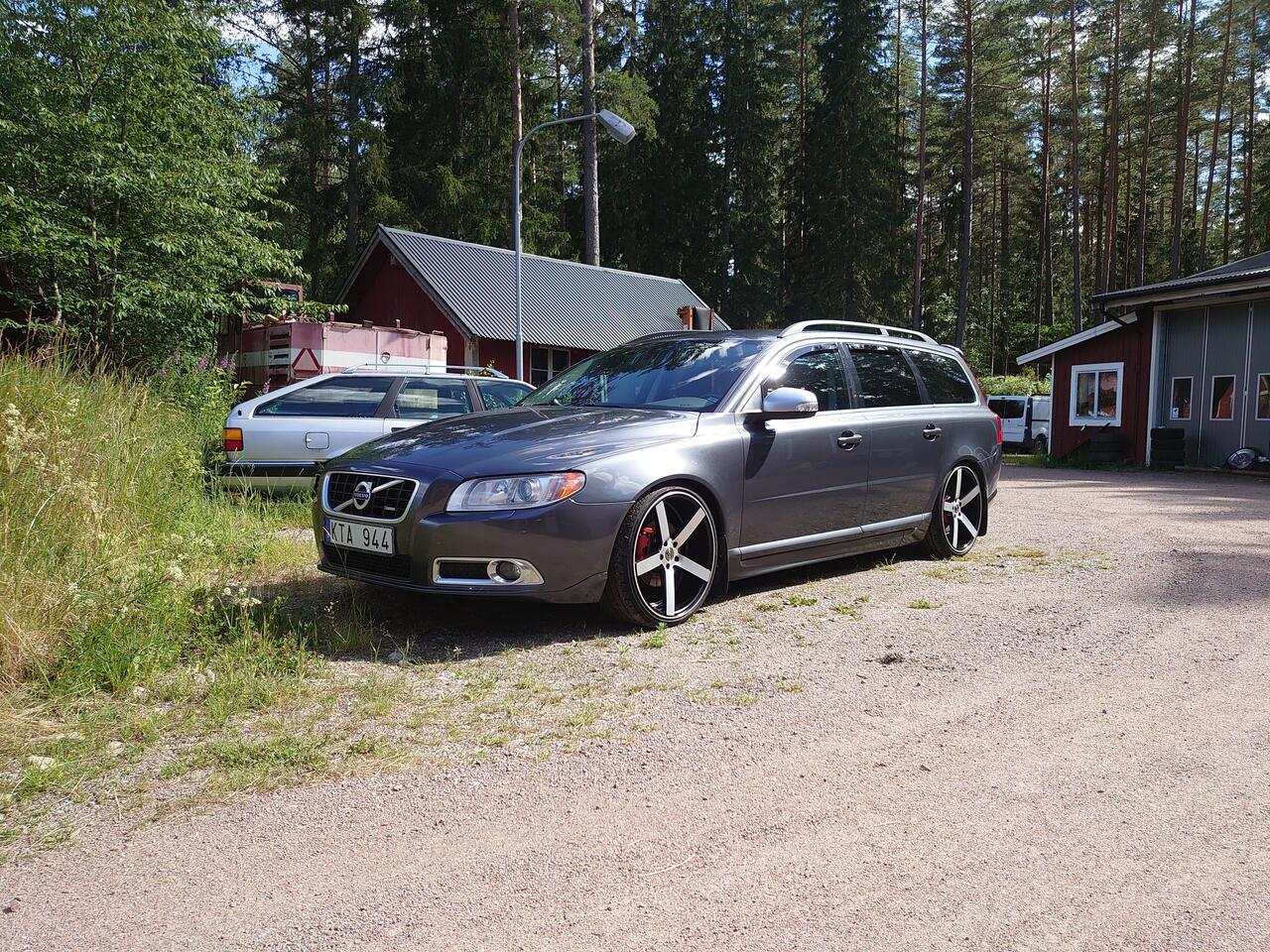 Volvo V70 fas 2 D3 (2011) - Garaget