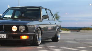 BMW e28 518i