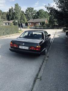 BMW E32 735