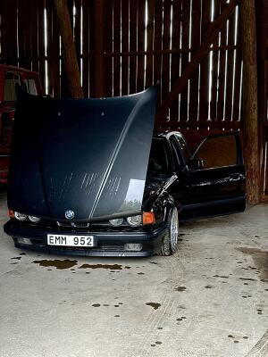 BMW E32 735