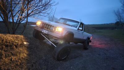 Jeep Comanche