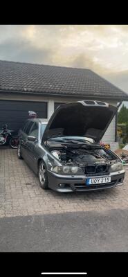 BMW E39 525I