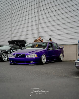 Volvo S70 Stance
