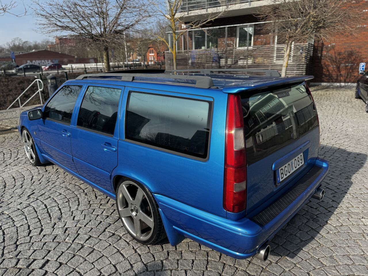 Volvo V70R