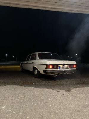 Mercedes w123 300DT