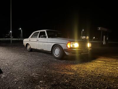 Mercedes w123 300DT