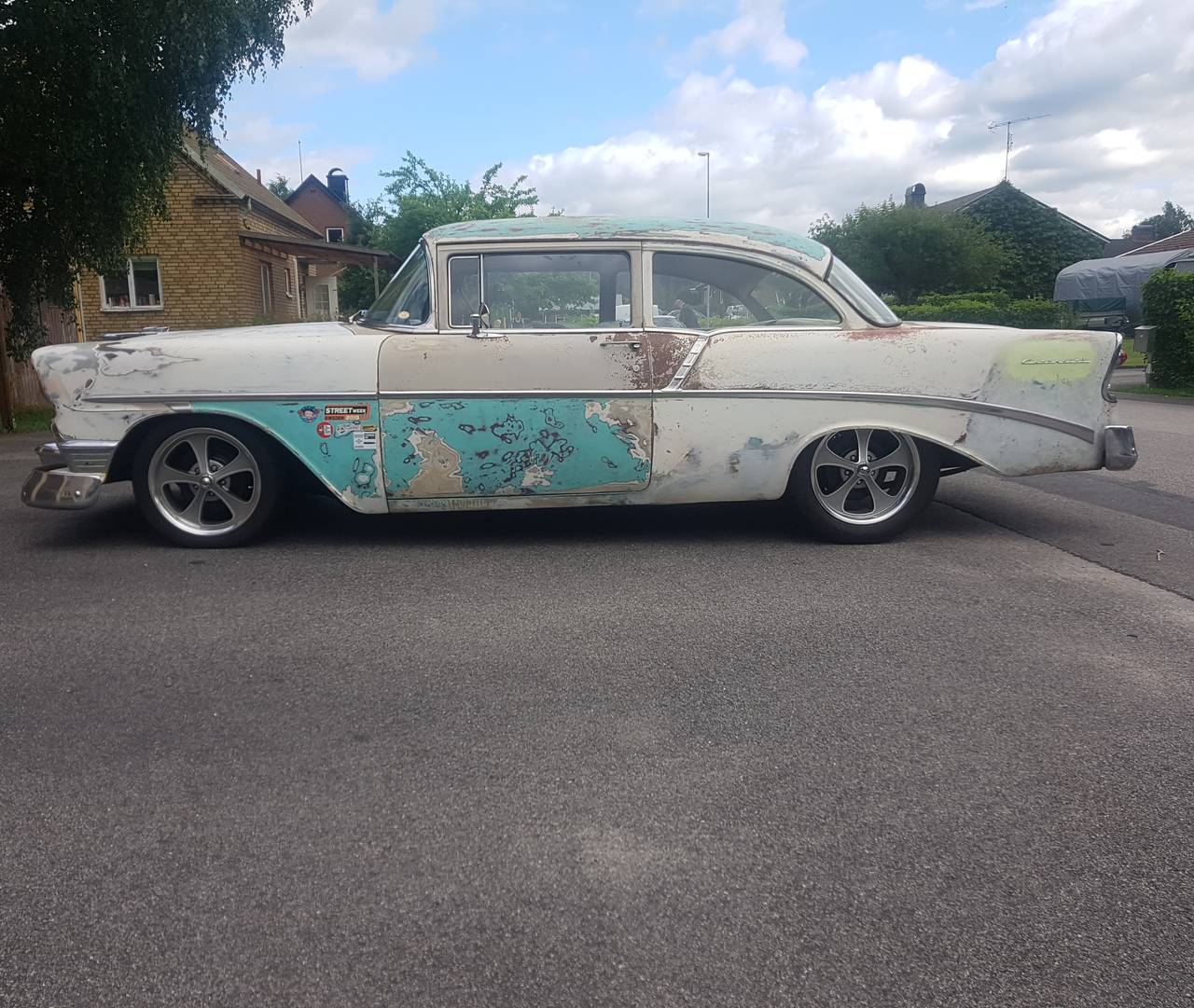 Chevrolet 210 2dr sedan