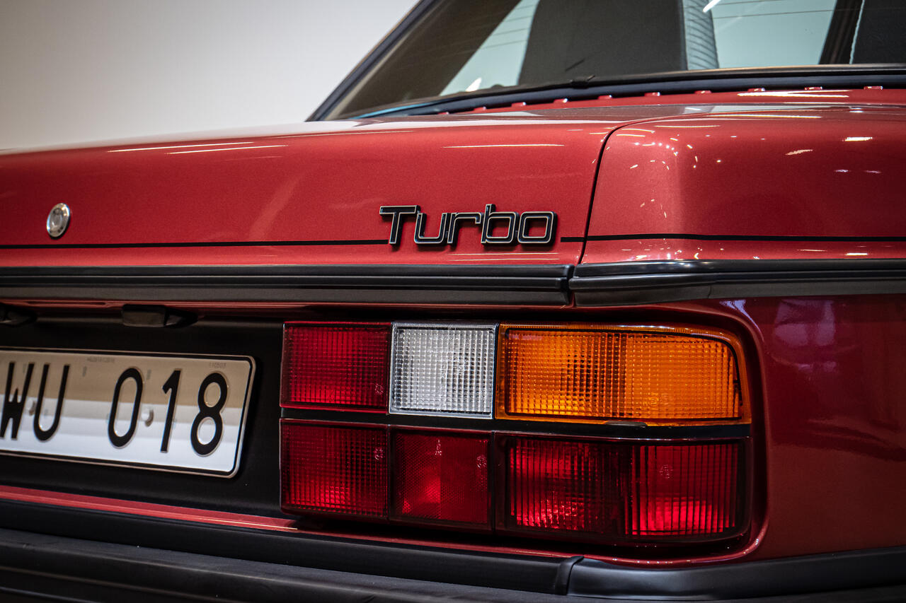 Volvo 244 TURBO