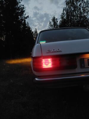Mercedes 200E (W123) Om601