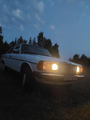 Mercedes 200E (W123) Om601