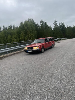 Volvo 245