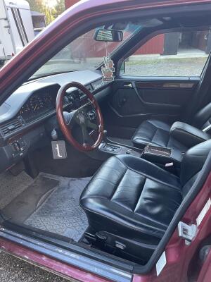 Mercedes W124