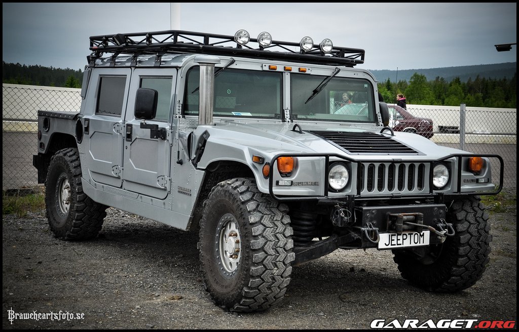 Hummer h1 garage