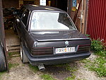 BMW 320i  (e30)