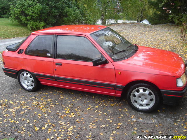 Peugeot 309 1987