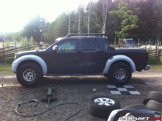 Skärmbreddare Nissan Navara D40